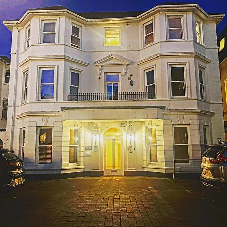 Luxury 2 Beds Apartment By The Sea Bournemouth Bagian luar foto